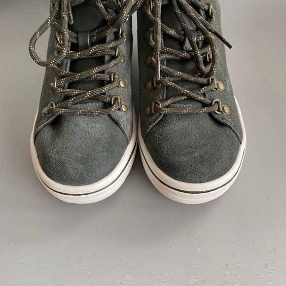 Skechers Street Cleats Haute Hikes Green Suede Boots S8 - Picture 3 of 10